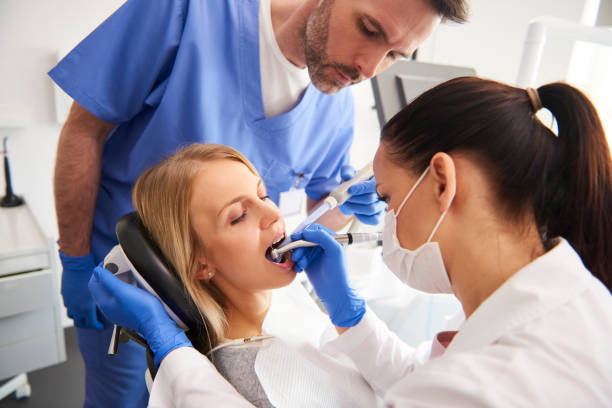 Best Root Canal Treatment  in Lindenhurst, IL
