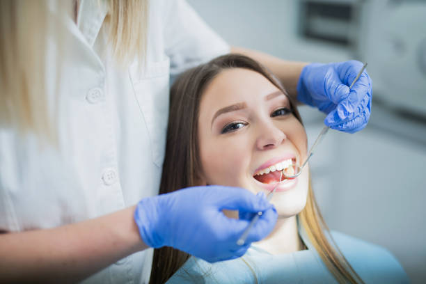 Best Wisdom Tooth Removal  in Lindenhurst, IL